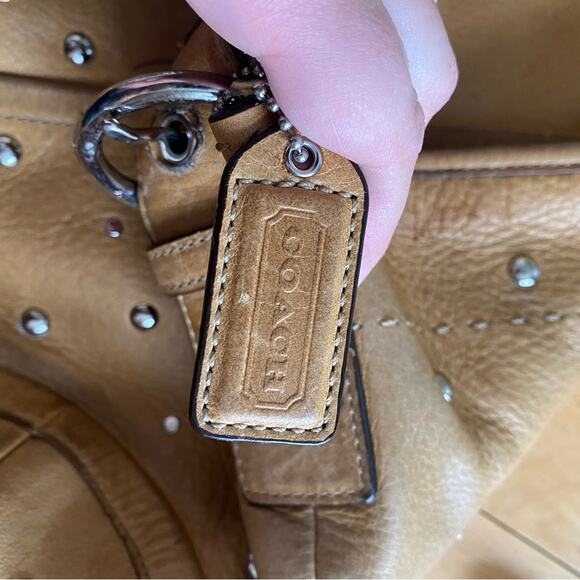 Coach Y2K Studded Grommet Tan Camel Leather Soho Shoulder Bag - Picture 10 of 10